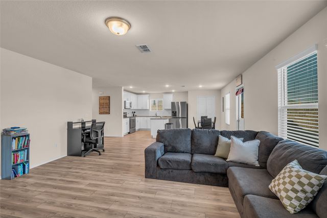 4748 Greenham Lane, Fort Worth, TX 76036