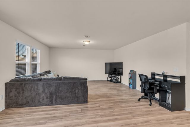 4748 Greenham Lane, Fort Worth, TX 76036