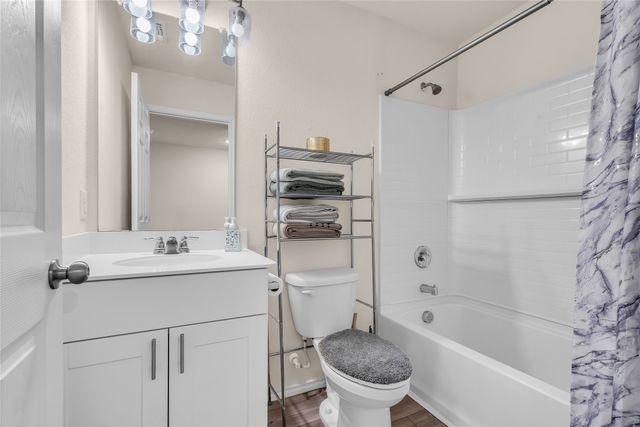 4748 Greenham Lane, Fort Worth, TX 76036