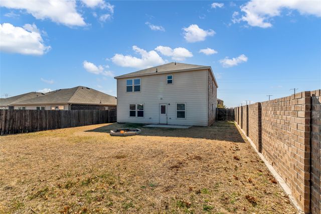 4748 Greenham Lane, Fort Worth, TX 76036