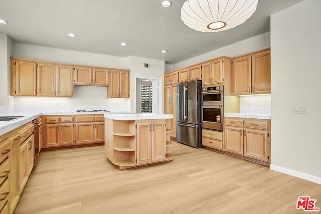 2605 Country Lane, Westlake Village, CA 91361