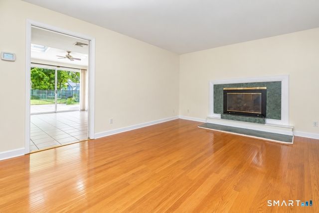1680 Main Street, Stratford, CT 06615