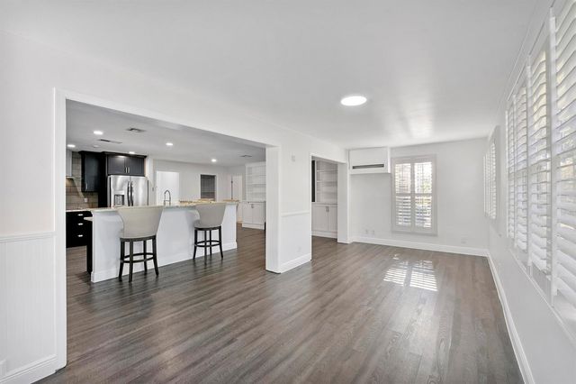 1384 Northampton Terrace, Wellington, FL 33414