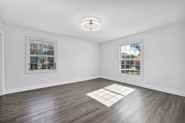 1384 Northampton Terrace, Wellington, FL 33414