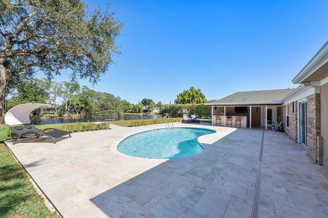 1384 Northampton Terrace, Wellington, FL 33414