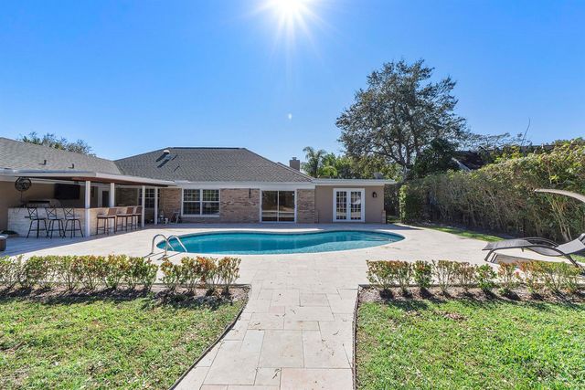 1384 Northampton Terrace, Wellington, FL 33414