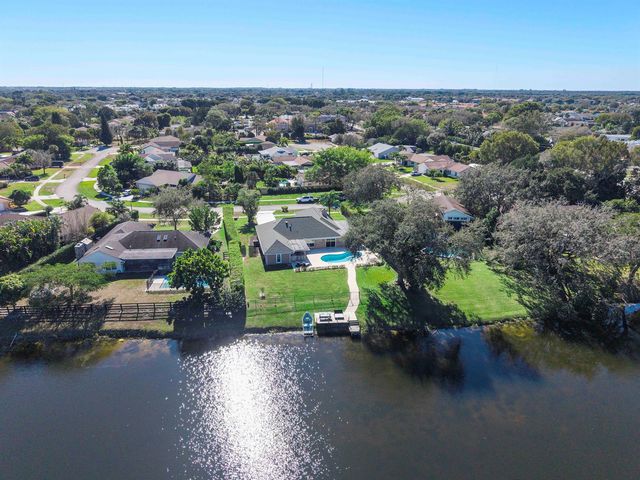 1384 Northampton Terrace, Wellington, FL 33414