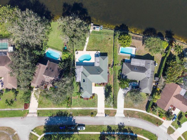 1384 Northampton Terrace, Wellington, FL 33414