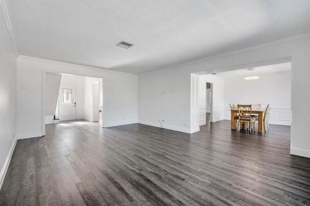 1384 Northampton Terrace, Wellington, FL 33414