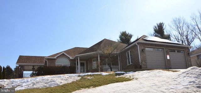 4 LINDEN CT, Ashland, PA 17921