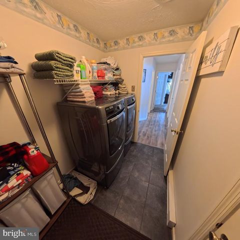 4 LINDEN CT, Ashland, PA 17921