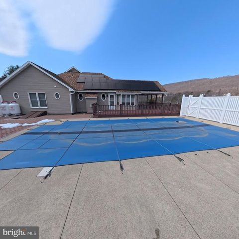 4 LINDEN CT, Ashland, PA 17921