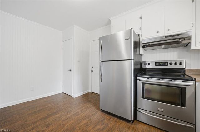 2020 Sarahs Creek Woods RD, Hayes, VA 23072