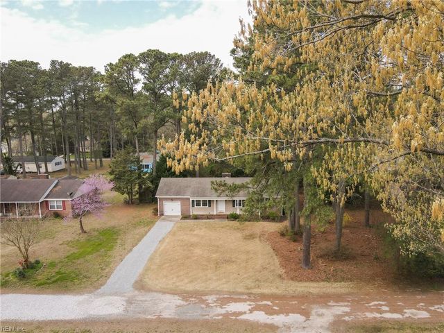 2020 Sarahs Creek Woods RD, Hayes, VA 23072