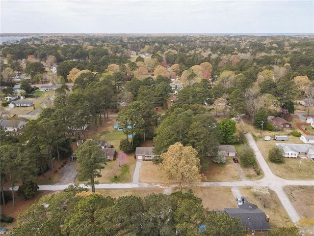 2020 Sarahs Creek Woods RD, Hayes, VA 23072