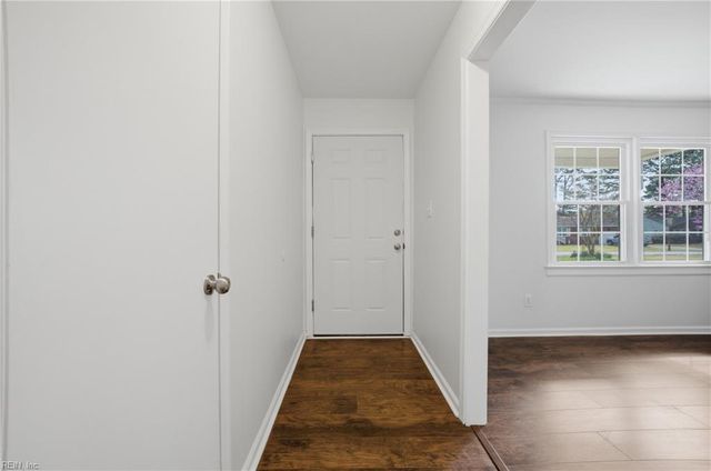 2020 Sarahs Creek Woods RD, Hayes, VA 23072