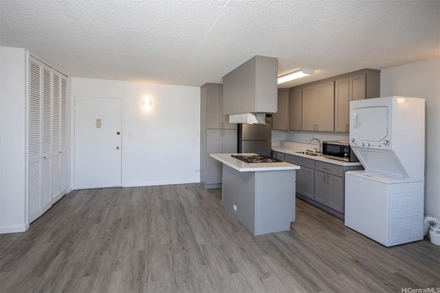 818 South King Street 1301, Honolulu, HI 96813