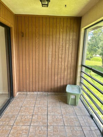 4243 Oak Terrace Drive 4243, Greenacres, FL 33463