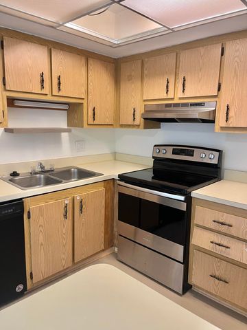 4243 Oak Terrace Drive 4243, Greenacres, FL 33463