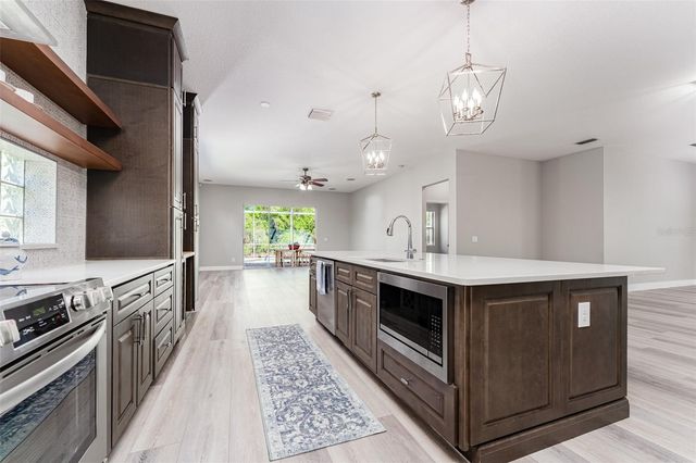 5638 ROCKFIELD LOOP, Valrico, FL 33596