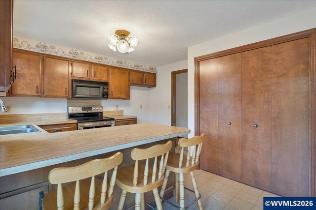 4954 Joien Ct SE, Salem, OR 97302