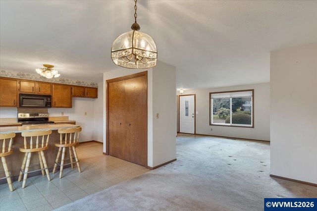 4954 Joien Ct SE, Salem, OR 97302