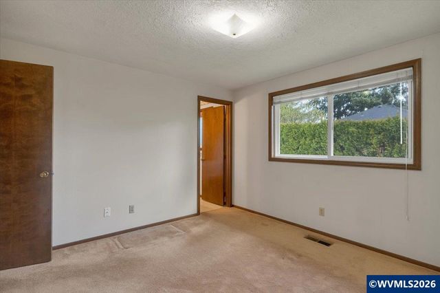 4954 Joien Ct SE, Salem, OR 97302