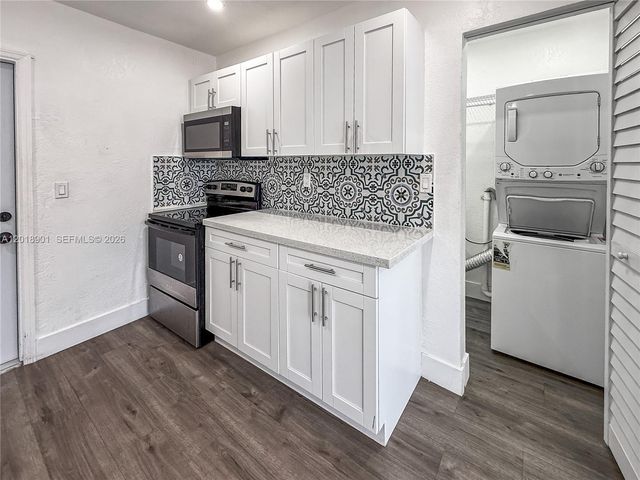 2620 NW 18th Terrace, Oakland Park, FL 33311