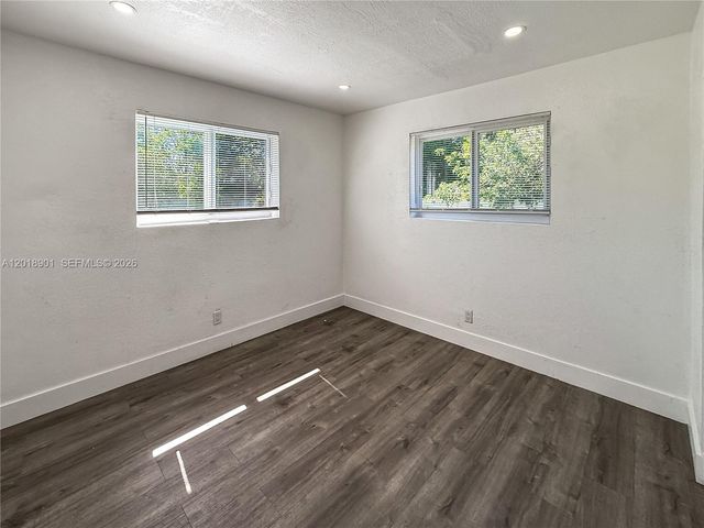 2620 NW 18th Terrace, Oakland Park, FL 33311