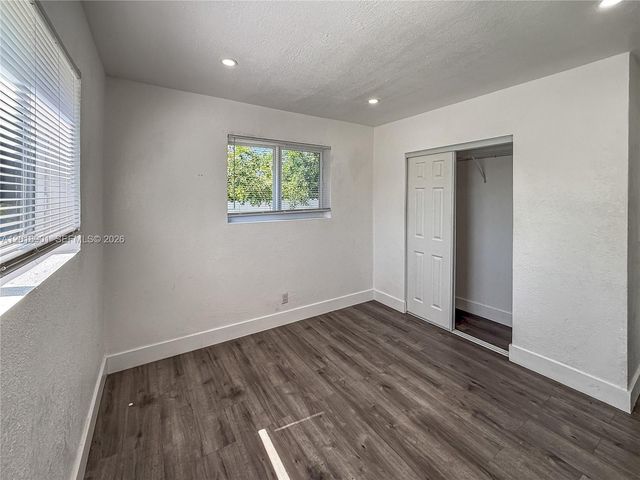 2620 NW 18th Terrace, Oakland Park, FL 33311