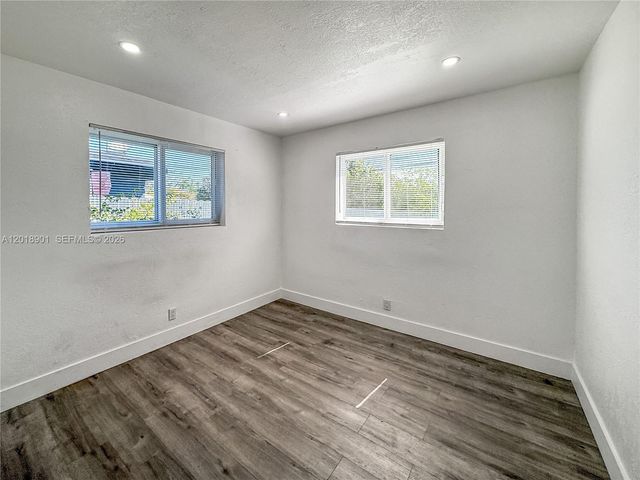 2620 NW 18th Terrace, Oakland Park, FL 33311