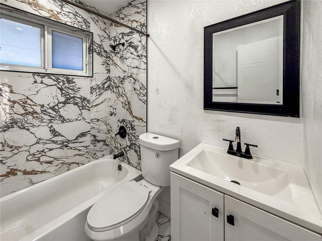 2620 NW 18th Terrace, Oakland Park, FL 33311