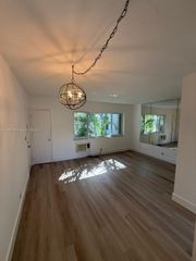 10074 E Bay Harbor Dr 74C, Bay Harbor Islands, FL 33154