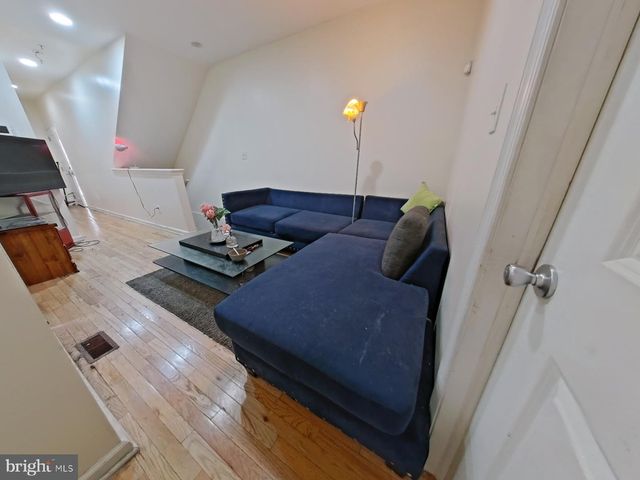 2141 N 18TH ST, Philadelphia, PA 19121