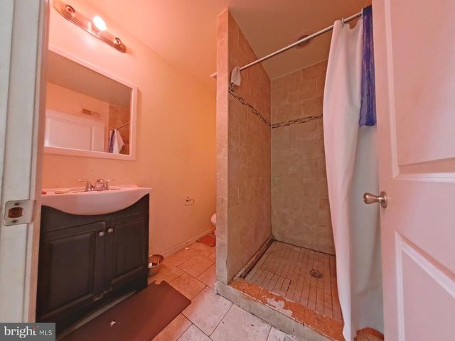 2141 N 18TH ST, Philadelphia, PA 19121