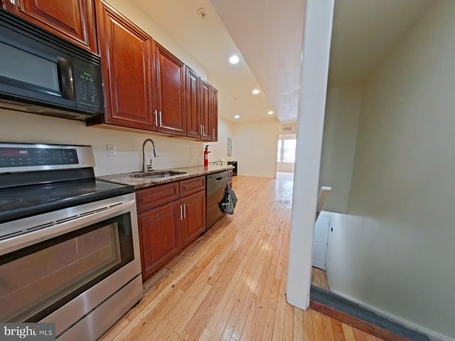 2141 N 18TH ST, Philadelphia, PA 19121