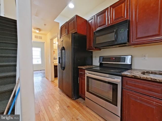 2141 N 18TH ST, Philadelphia, PA 19121