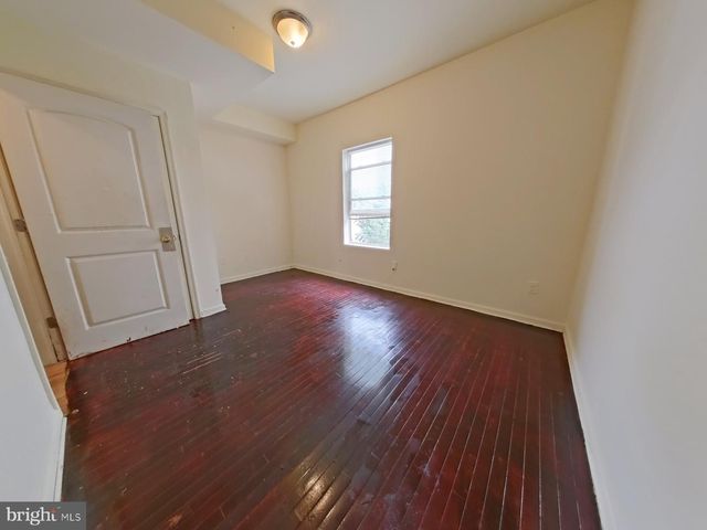 2141 N 18TH ST, Philadelphia, PA 19121