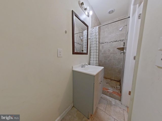 2141 N 18TH ST, Philadelphia, PA 19121