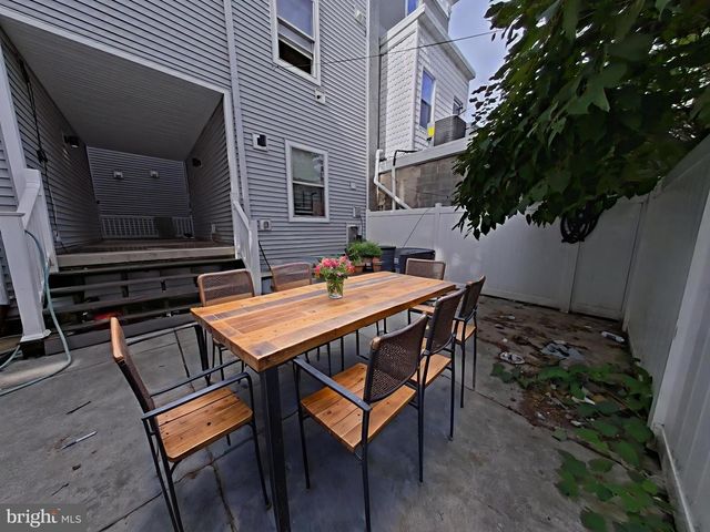 2141 N 18TH ST, Philadelphia, PA 19121