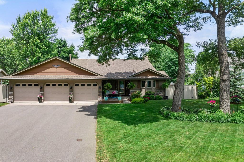 3855 97th Avenue NE, Blaine, MN 55014