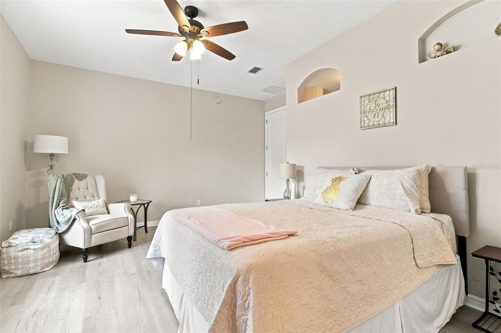 Image 24 of property listing at 1681 TIMBER EDGE DRIVE, Deland, FL 32724