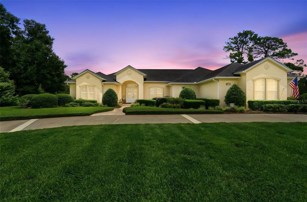 Image 4 of property listing at 1681 TIMBER EDGE DRIVE, Deland, FL 32724