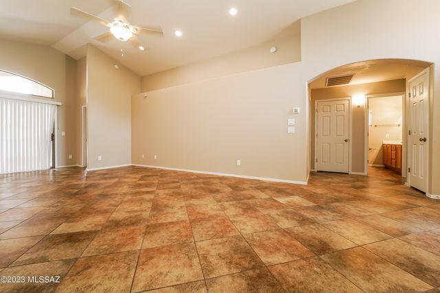 1486 W Sand Pebble Drive, Oro Valley, AZ 85737
