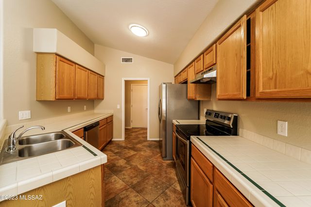 1486 W Sand Pebble Drive, Oro Valley, AZ 85737
