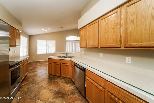 1486 W Sand Pebble Drive, Oro Valley, AZ 85737