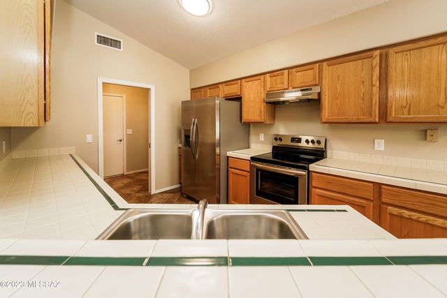 1486 W Sand Pebble Drive, Oro Valley, AZ 85737