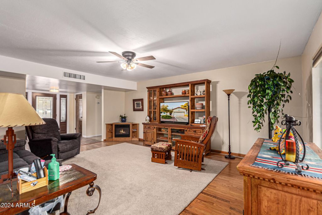 Image 7 of property listing at 25629 S ONTARIO Drive, Sun Lakes, AZ 85248