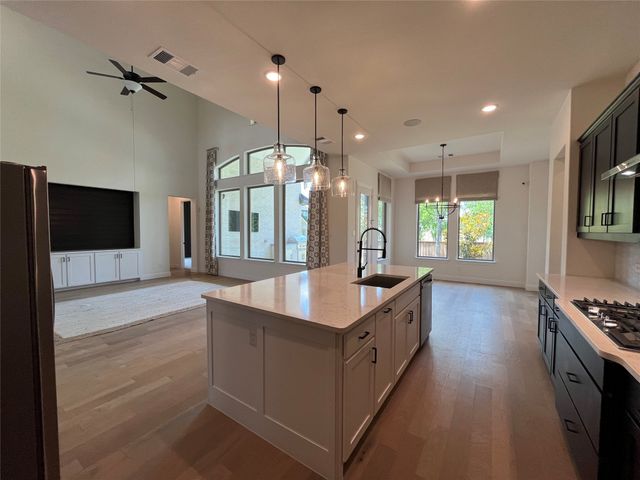 2403 Royal Dove Lane, Mansfield, TX 76063