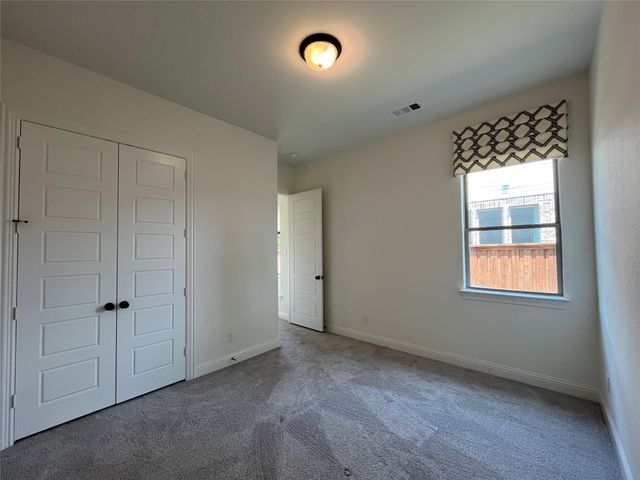 2403 Royal Dove Lane, Mansfield, TX 76063